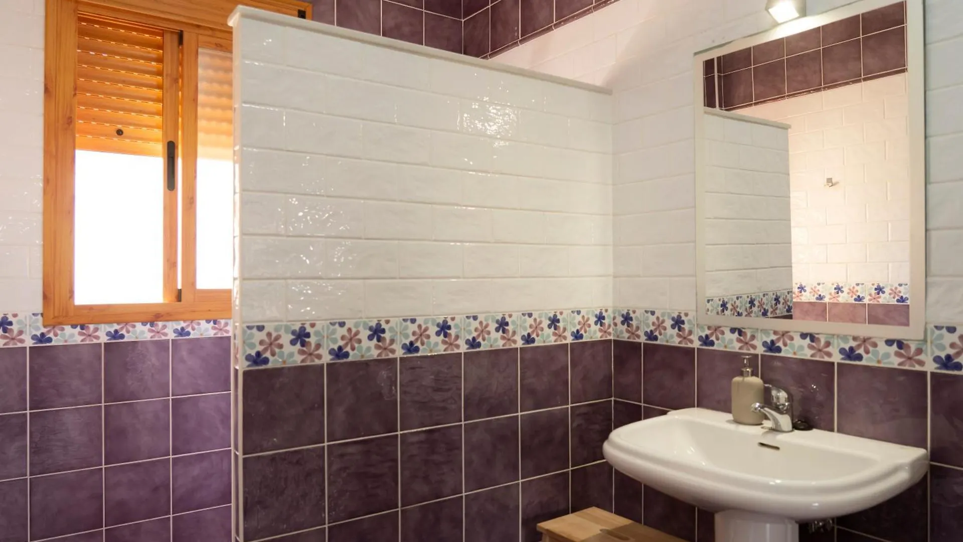 Namawa Surfhouse Hostel Chiclana de la Frontera