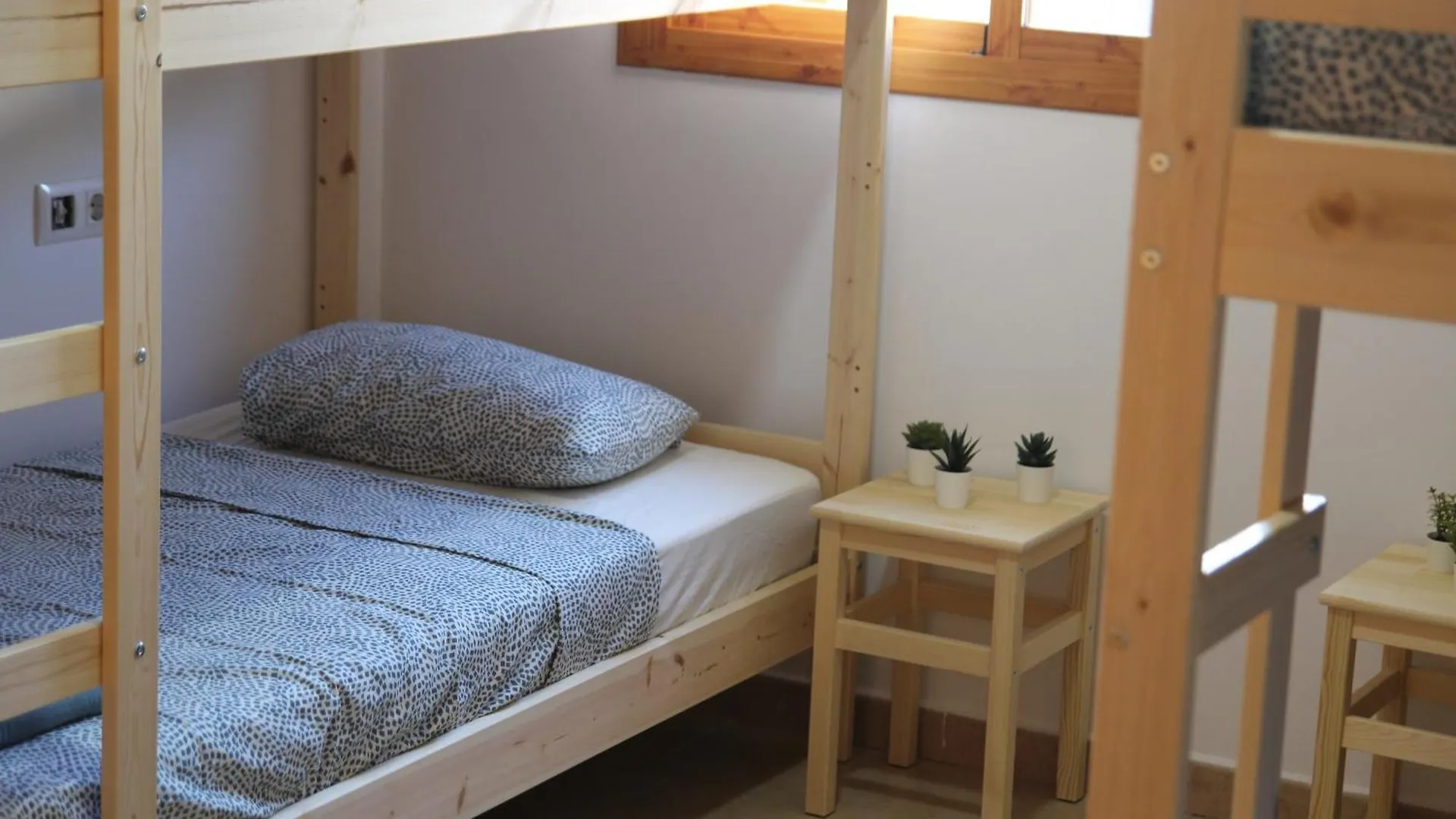 Namawa Surfhouse Hostel Chiclana de la Frontera